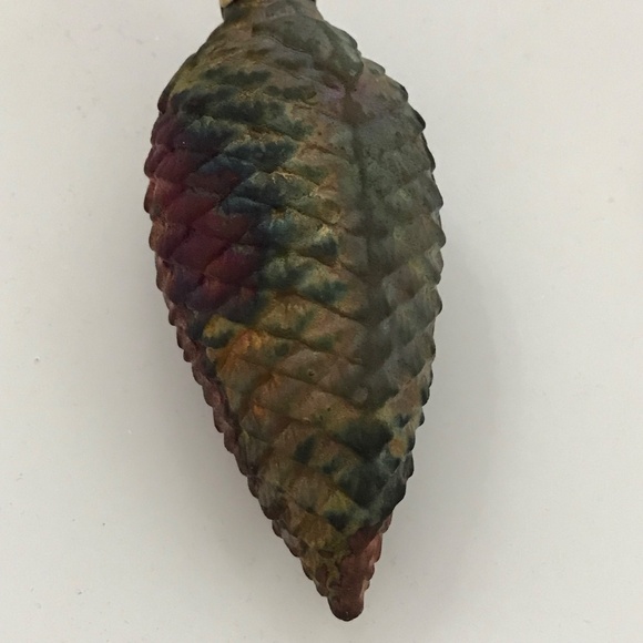 Christmas Holiday Ornaments Pine Cone Maple Leaf Set of 2 Ornaments Vintage - Picture 3 of 12